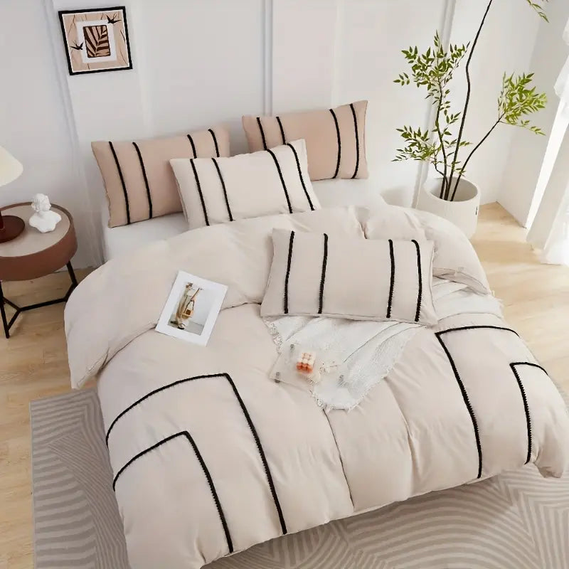 Corner Bliss Small Pom Lace Cotton Duvet Cover Set