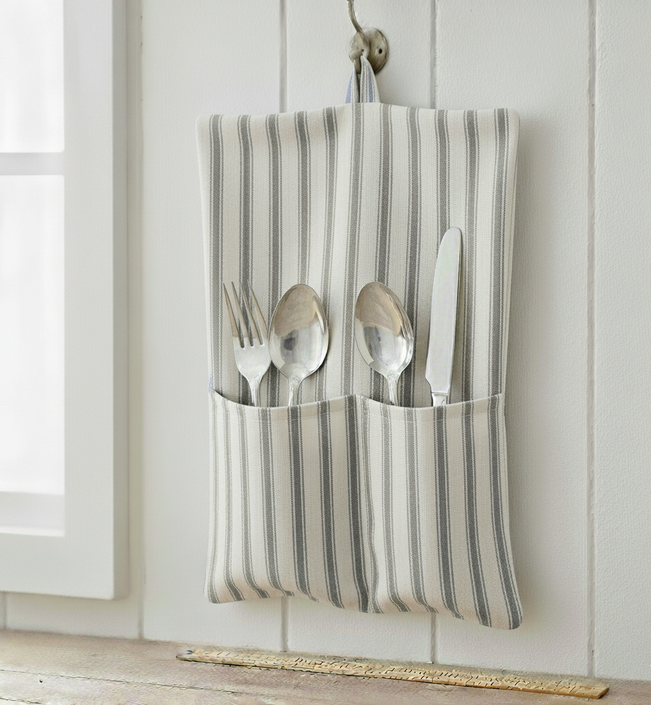 Hanging Cutlery Holder - Space-Saving Kitchen Organizer