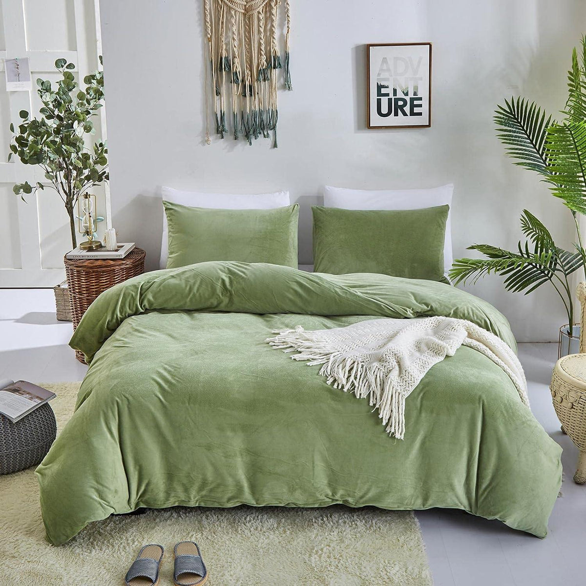 Luxury Velvet Duvet Cover Set - Parrot Green