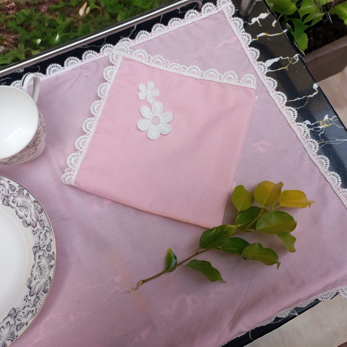 9 Pcs Trolley Mat and Napkin Set With Lace - Pink