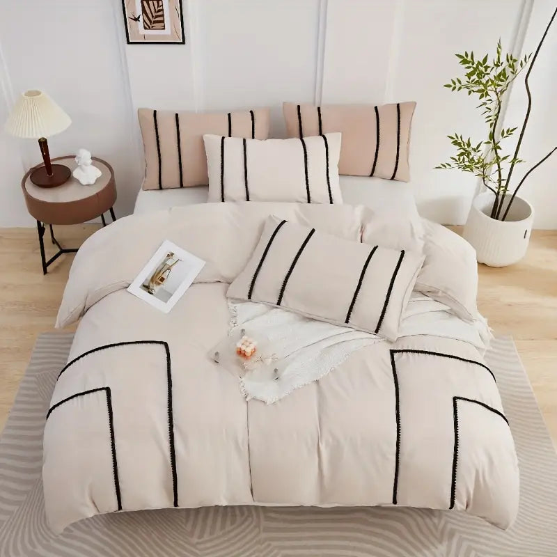 Corner Bliss Small Pom Lace Cotton Duvet Cover Set