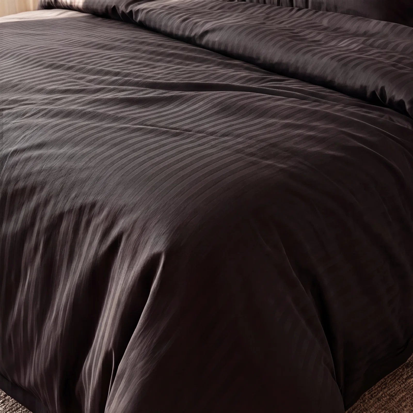 Satin Elegance Stripe Duvet Cover Set - Signature Black